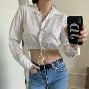 TROIS cropped long sleeve top!